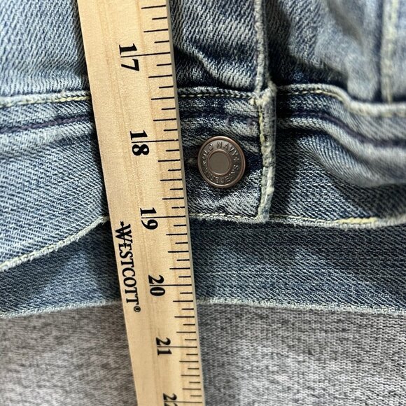 Old Navy Denim Jean Jacket Women Size Medium Blue Button Up 100% Cotton Trucker - Picture 7 of 12